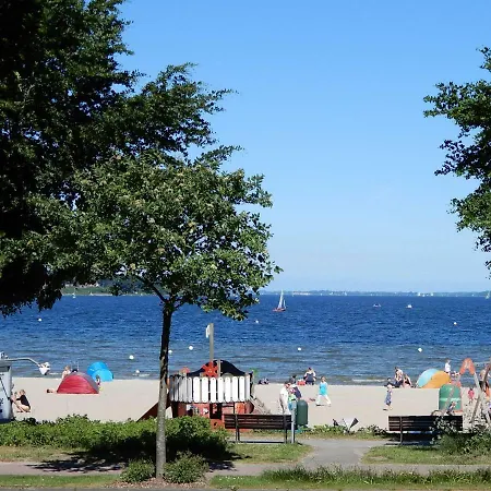 아파트 Foerdetraum Am Strand